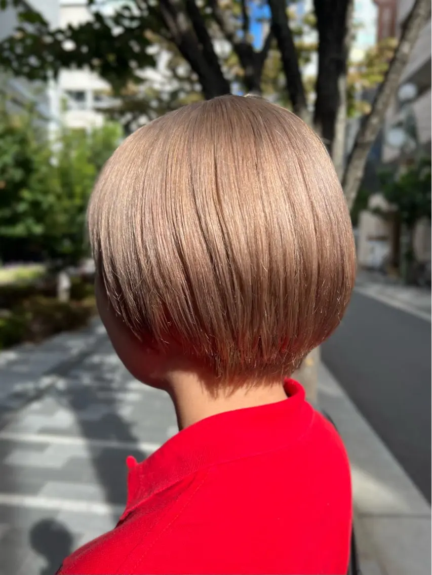 ショート カラー カット ヘアカラー トリートメント 花木 志穂のヘアスタイル