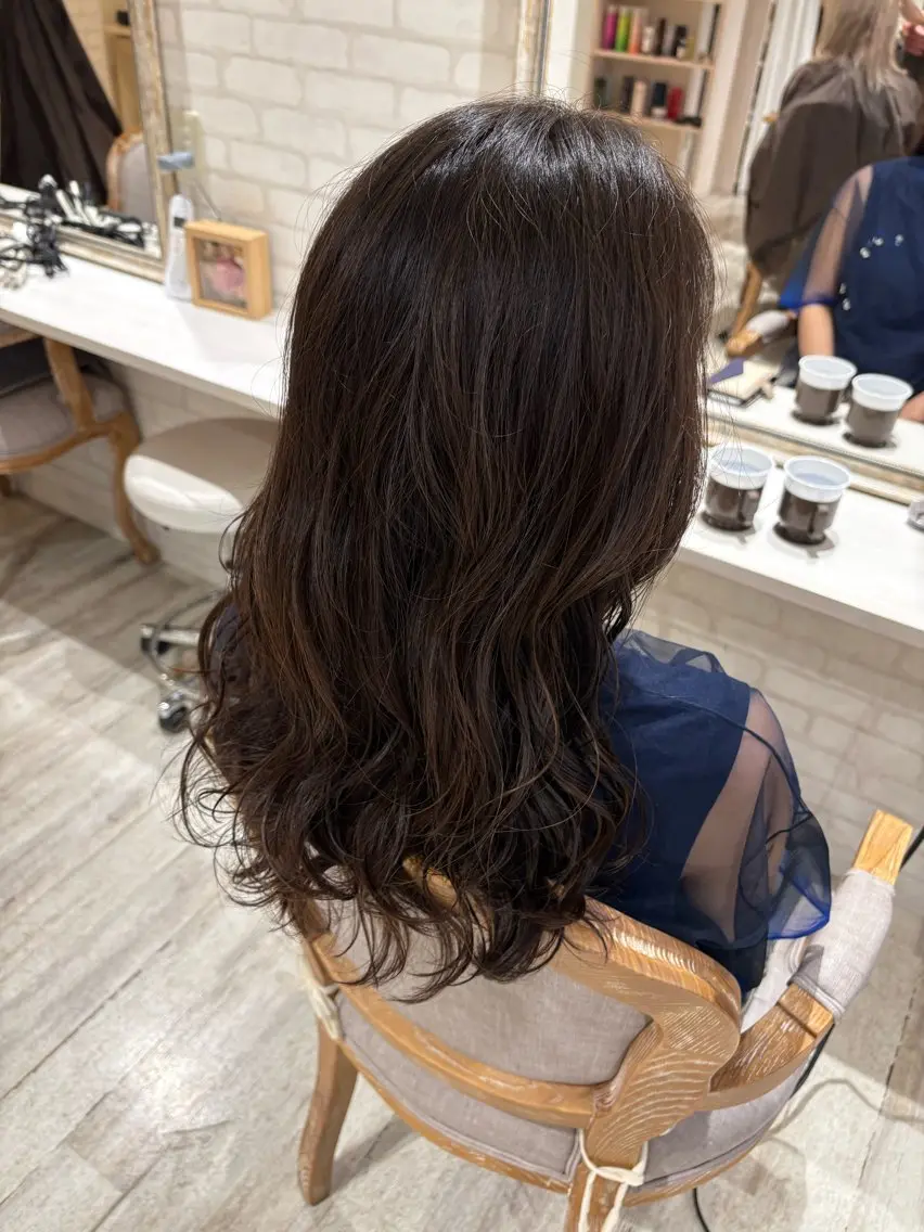 ロング パーマ デジタルパーマ カット パーマ レイヤー/透明感 HIRARIのヘアスタイル