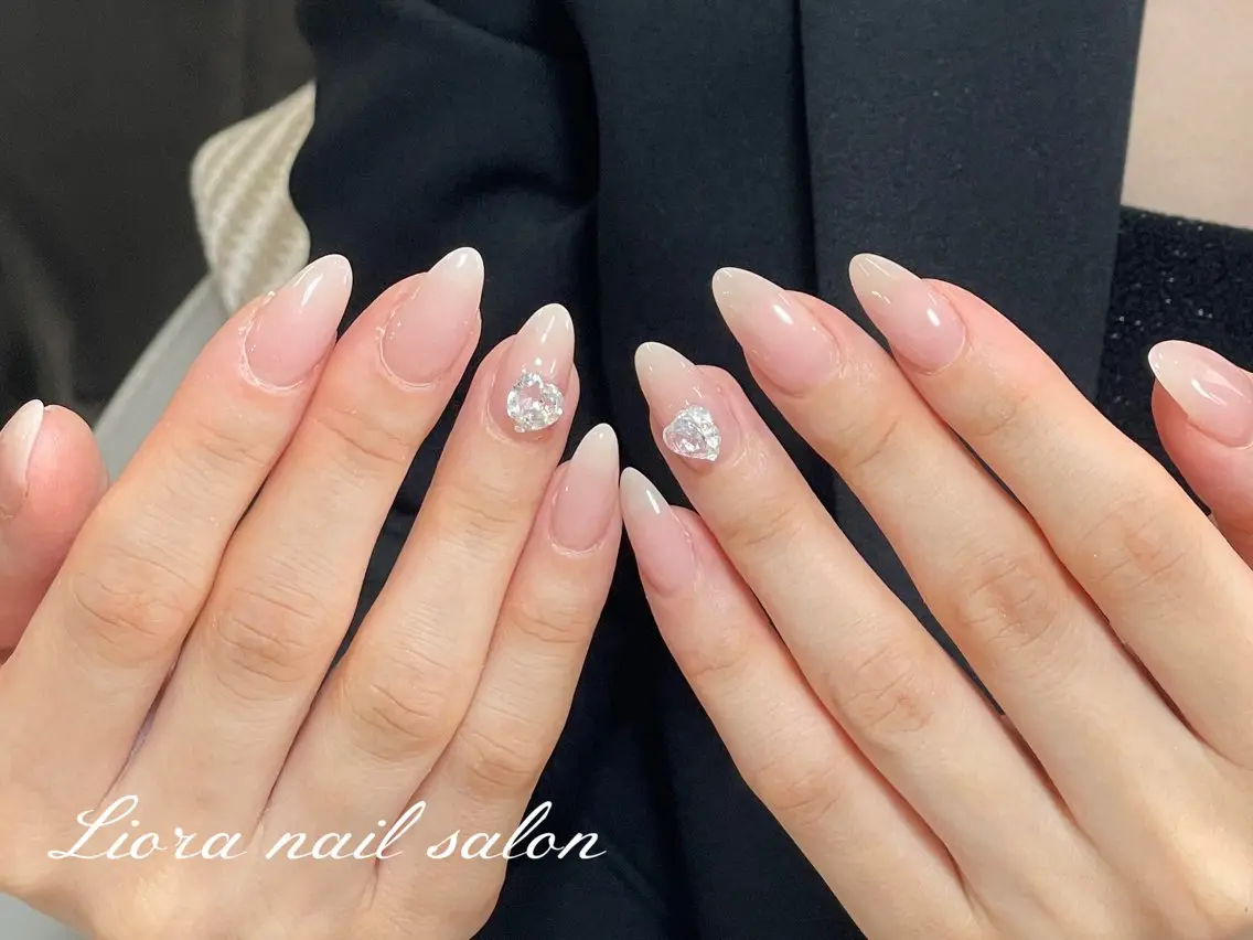 ネイル チークネイル フットネイル フレンチネイル ジェルネイル ガーリー ハンドネイル JUN Lioraネイルのネイルデザイン