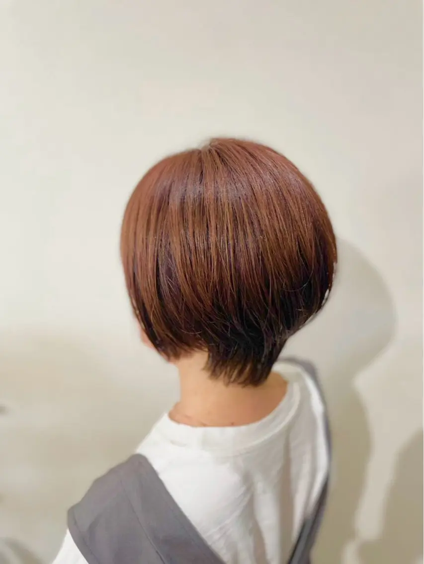 ショート くせ毛 ハイライト ショートヘア カット ヘアカラー トリートメント Re room. erikaのヘアスタイル