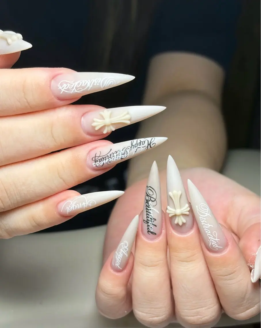 ネイル ガーリー キラキラネイル 韓国ネイル ロングネイル シンプルネイル ハンドネイル Genie Mika Nailsのネイルデザイン