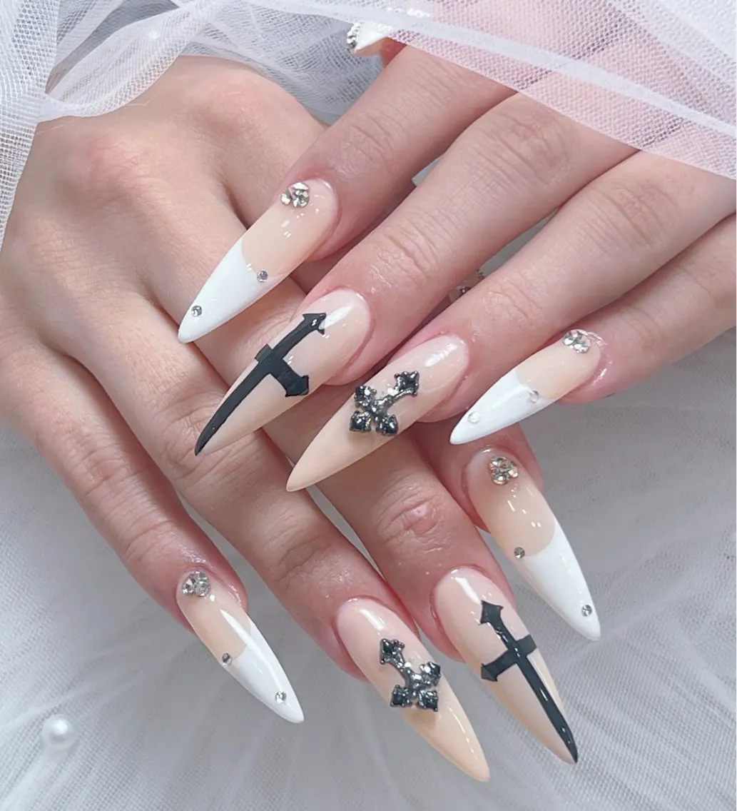 ネイル アートネイル オーロラネイル チークネイル 長さ出し フットネイル Miya _nailのネイルデザイン