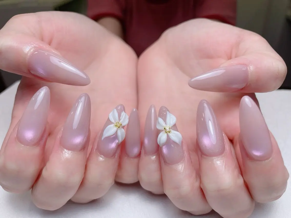 ネイル アートネイル 長さ出し フレンチネイル ジェルネイル ガーリー 中野駅から2分 MEO NAILのネイルデザイン