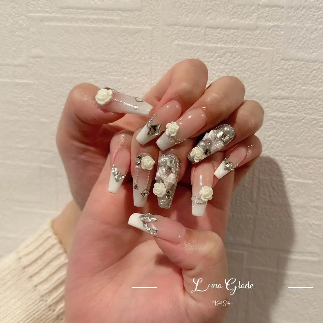 ネイル ハンドネイル Luna Gladeのネイルデザイン