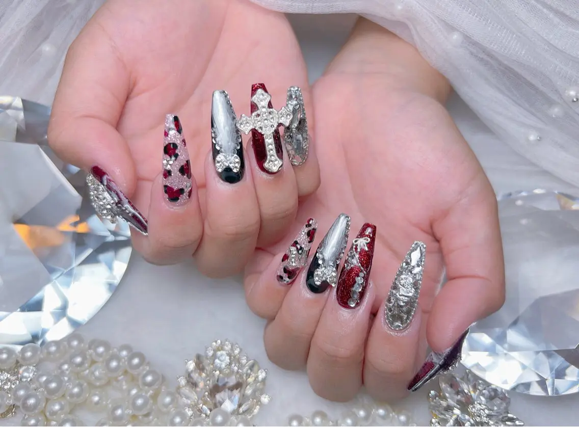 ネイル アートネイル オーロラネイル チークネイル 長さ出し フットネイル Miya _nailのネイルデザイン