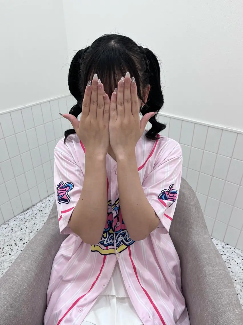 ロング ヘアアレンジ 新井 凪のヘアスタイル