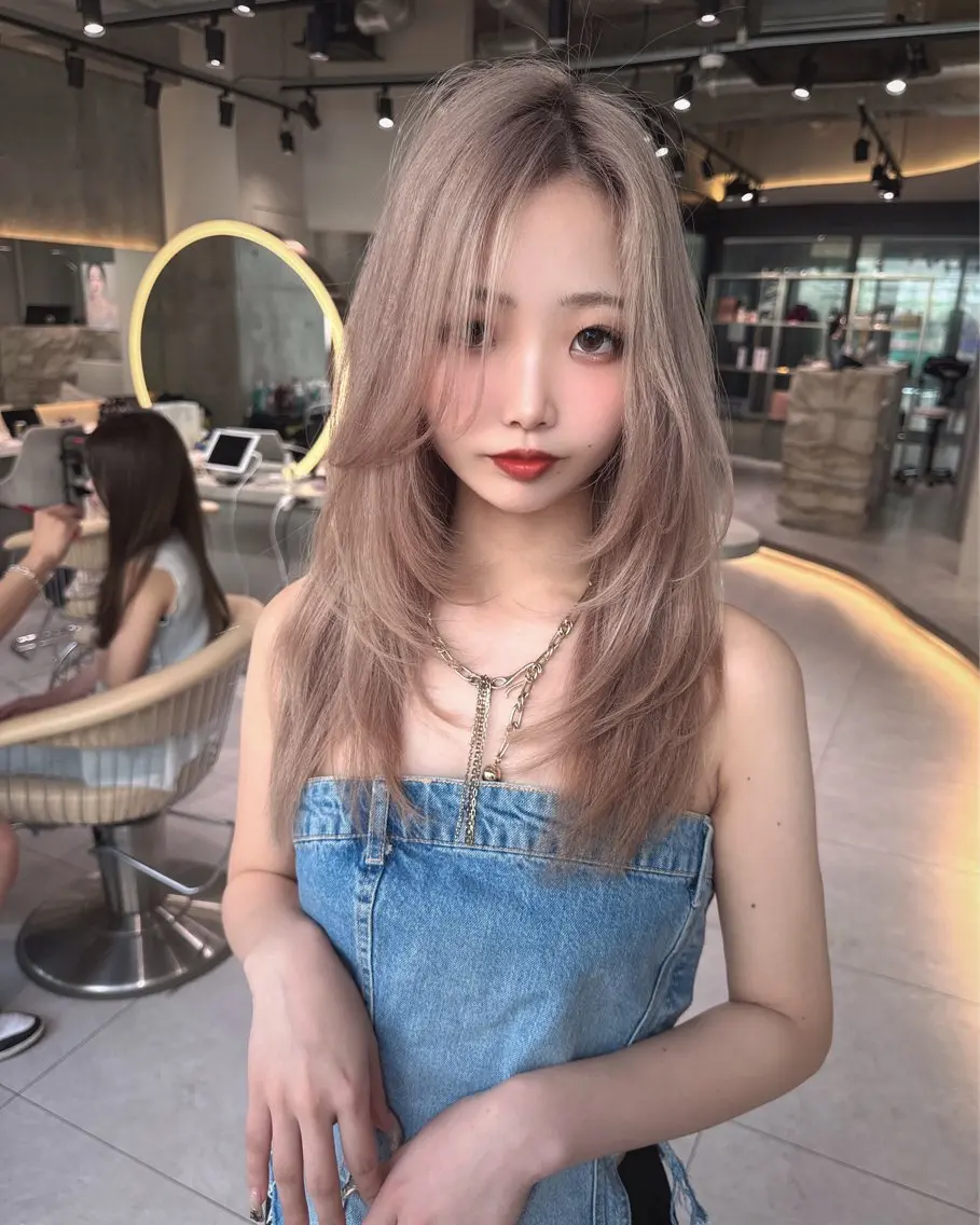 ロング レイヤーカット MOMOHA/ 🍑レイヤーカットのヘアスタイル