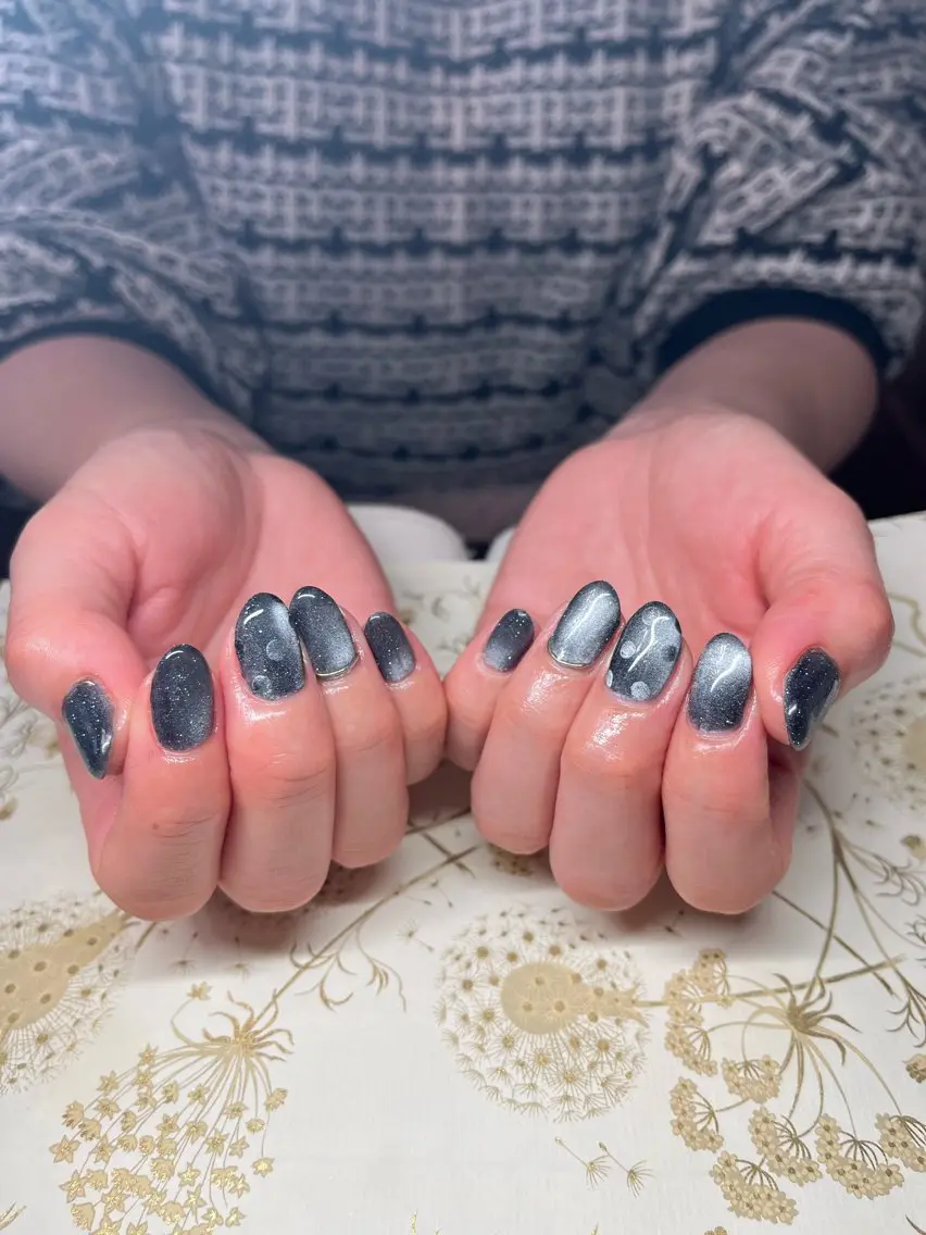 ネイル ドット マグネットネイル 冬ネイル miel nailのネイルデザイン