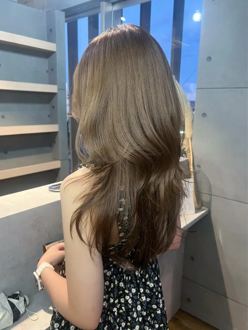 【カット+ケアブリーチ+うる艶カラー✨️+Aujua 5stepトリートメント🩷】の写真