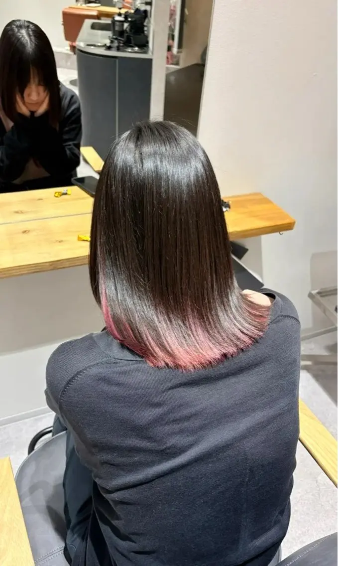 【初ブリーチにおすすめ】🩵イヤリングカラー＋ワンカラー＋髪質改善トリートメント💫の写真