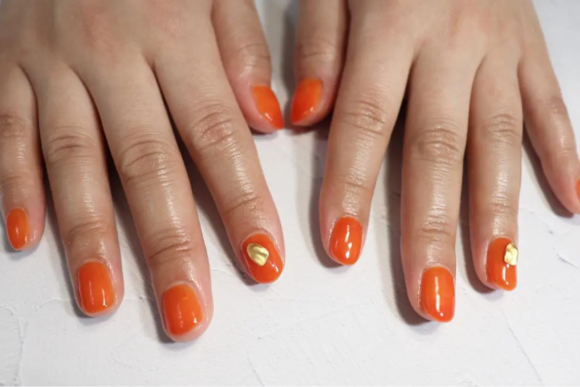 ショート ネイル オレンジ ハンドネイル nailsalon Puretéのネイルデザイン