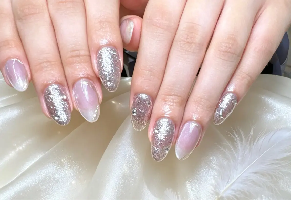 ネイル ハンドネイル Glow Minamiのネイルデザイン