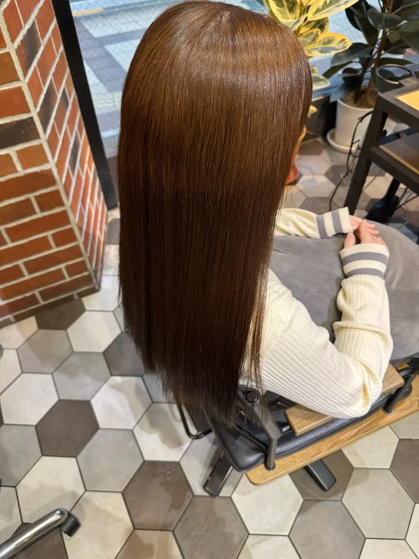 ロング カラー ブラウンカラー 近藤 愛理のヘアスタイル