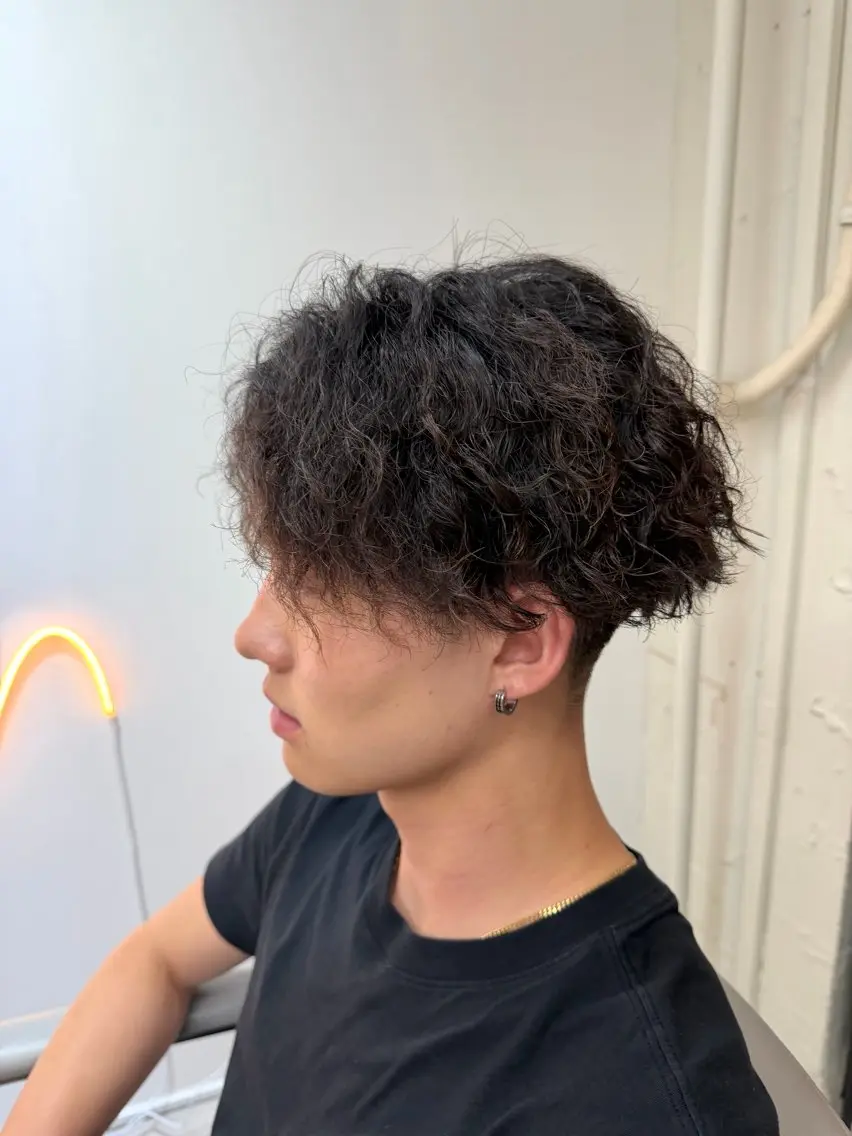 パーマ メンズ カット パーマ 颯/ツイスパ/波巻き /レディースモデルのヘアスタイル
