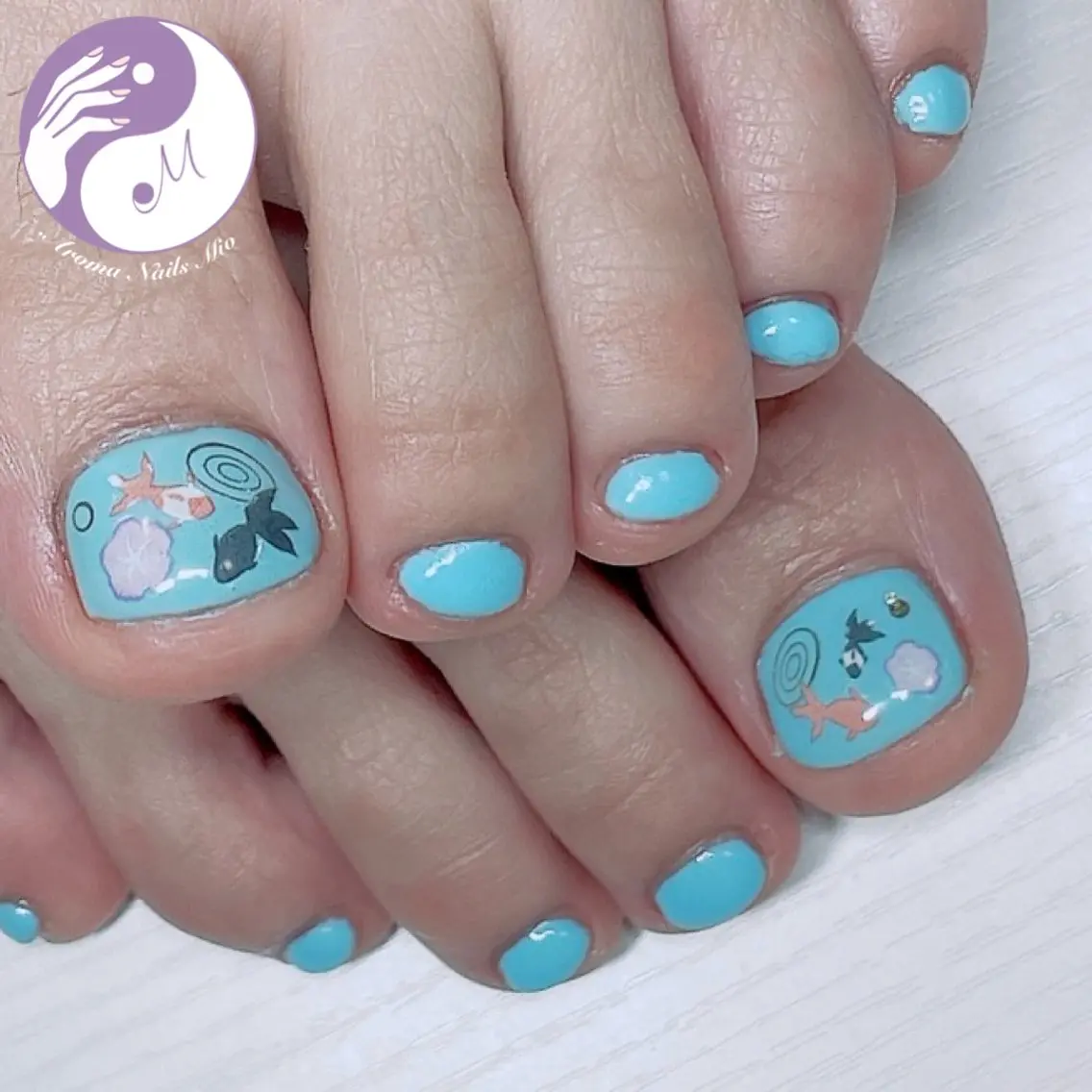 ネイル アートネイル フットネイル ジェルネイル ワンカラーネイル 赤色 フットネイル .Nails Mio 赤羽西ネイルサロンのネイルデザイン