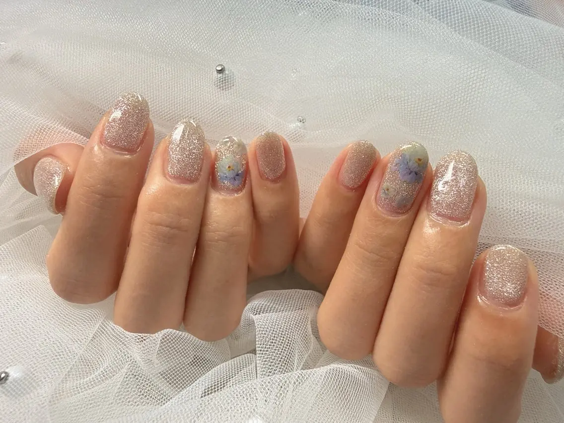 ネイル Amoureuse Satomiのネイルデザイン