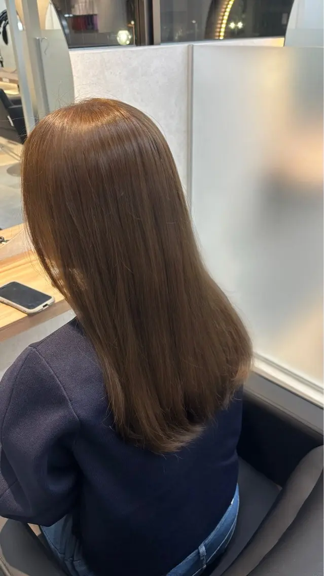 カラー ヘアカラー 米倉 陽菜のヘアスタイル