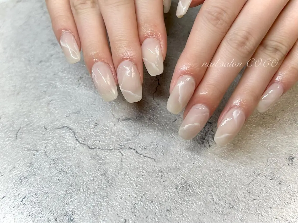 ネイル ジェルネイル グリーン ニュアンスネイル nail Berunaのネイルデザイン