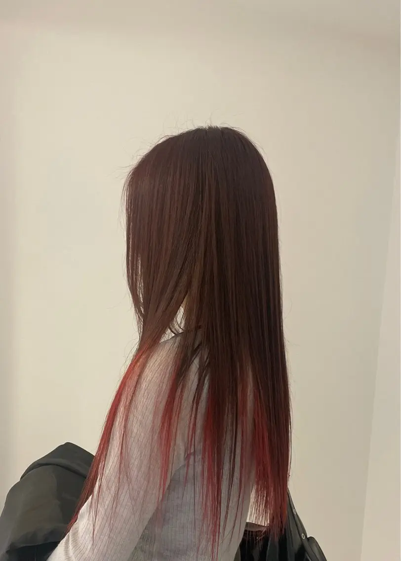 ロング カラー ブリーチ インナーカラー ヘアカラー 🎨透明感カラー/ ハイライト/近藤怜那のヘアスタイル