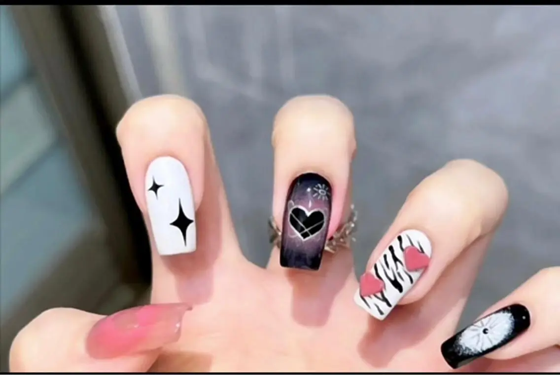 ネイル ハンドネイル YUYI.nail salonのネイルデザイン
