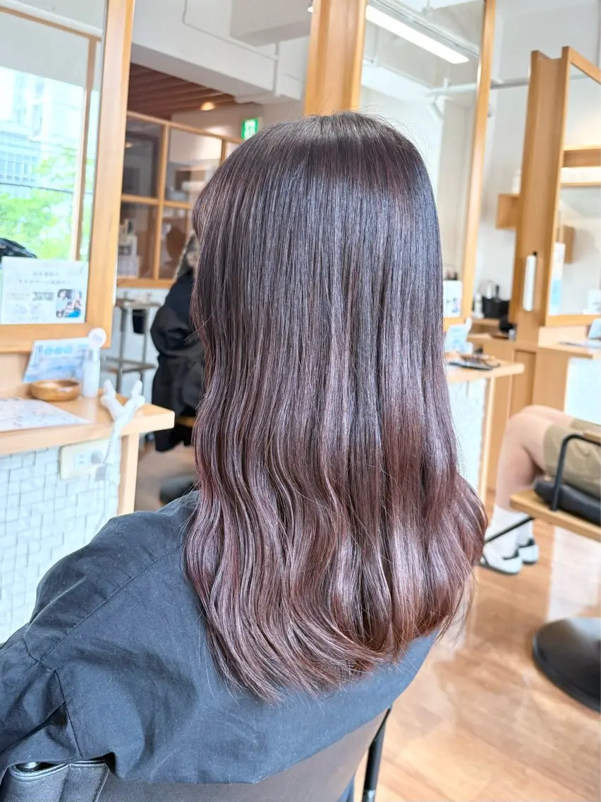 ミディアム カラー 村上 遼華のヘアスタイル