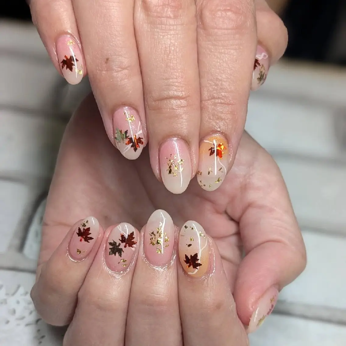 ネイル オレンジ ハンドネイル ネイルサロンベルティ .keikoのネイルデザイン