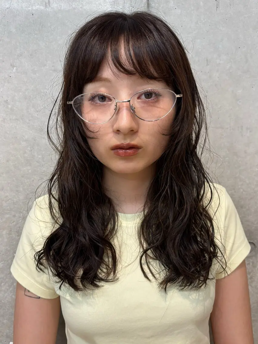ミディアム パーマ ミディアムパーマ カット パーマ シンバヒナノ/パーマ レイヤー/髪質改善のヘアスタイル
