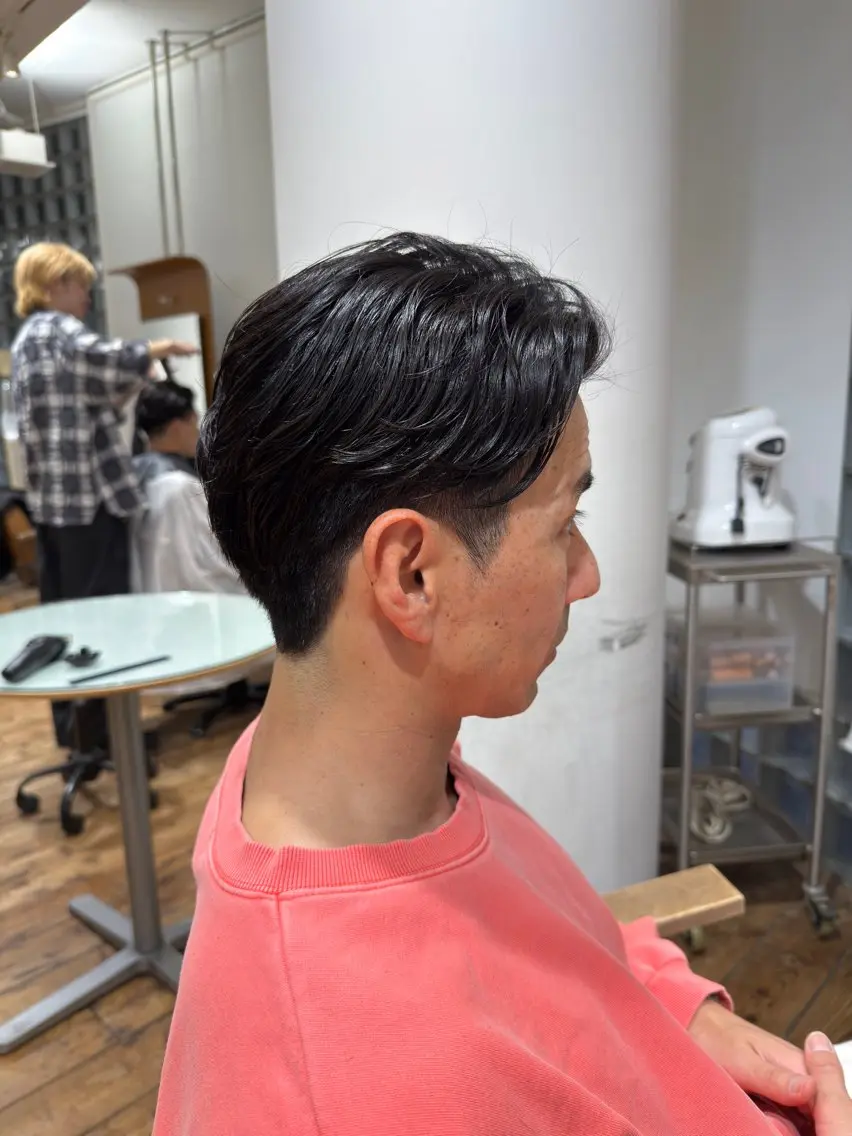 メンズ センターパート カット えいじ｜ メンズ特化✂️のヘアスタイル