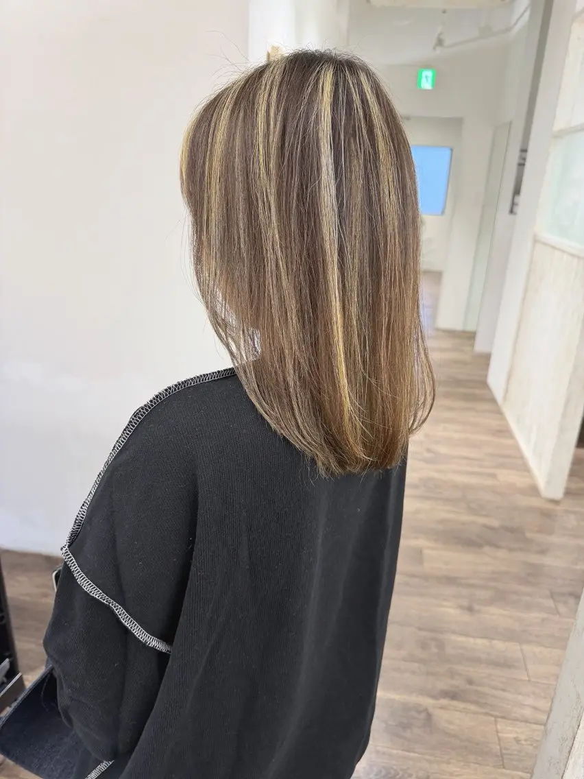セミロング カラー ヘアカラー トリートメント ハイライト⭐️上野 高広のヘアスタイル