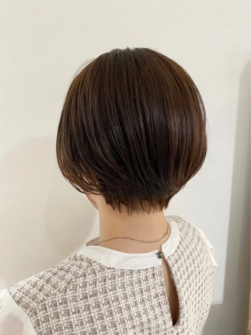 ショート 鈴木弥月/大人ボブ× 透明感カラーのヘアスタイル