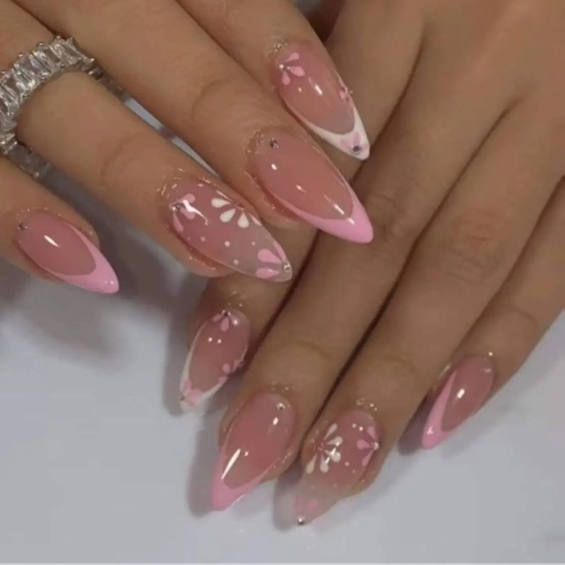 ネイル ハンドネイル Kora Nailのネイルデザイン