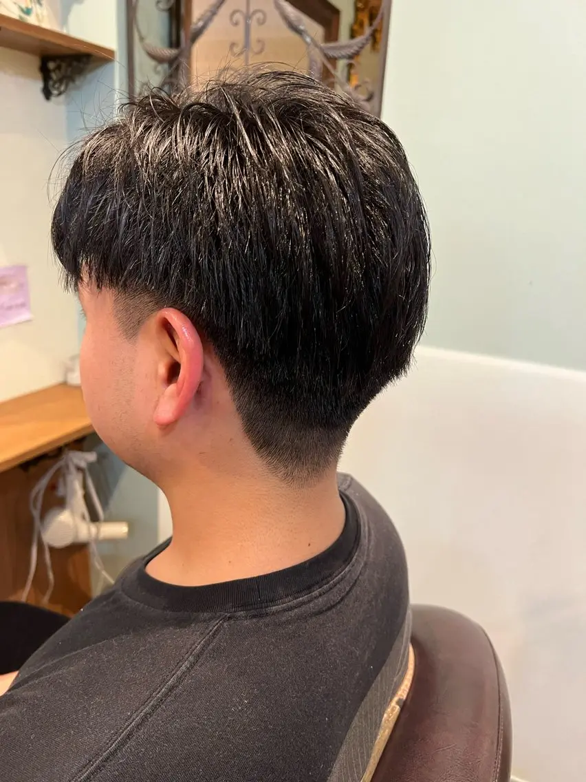 メンズ PINOT梅田 MOKAのヘアスタイル