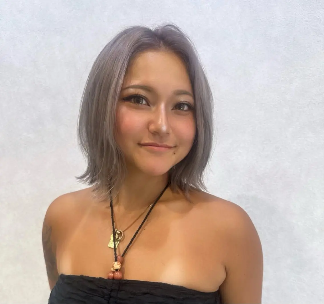カラー 切りっぱなしボブ ボブ ヘアカラー 艶感ワンカラー透明感 🌺YUNA🌺のヘアスタイル