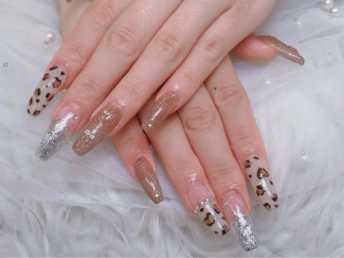 ネイル lucky nail 歌舞伎町のネイルデザイン