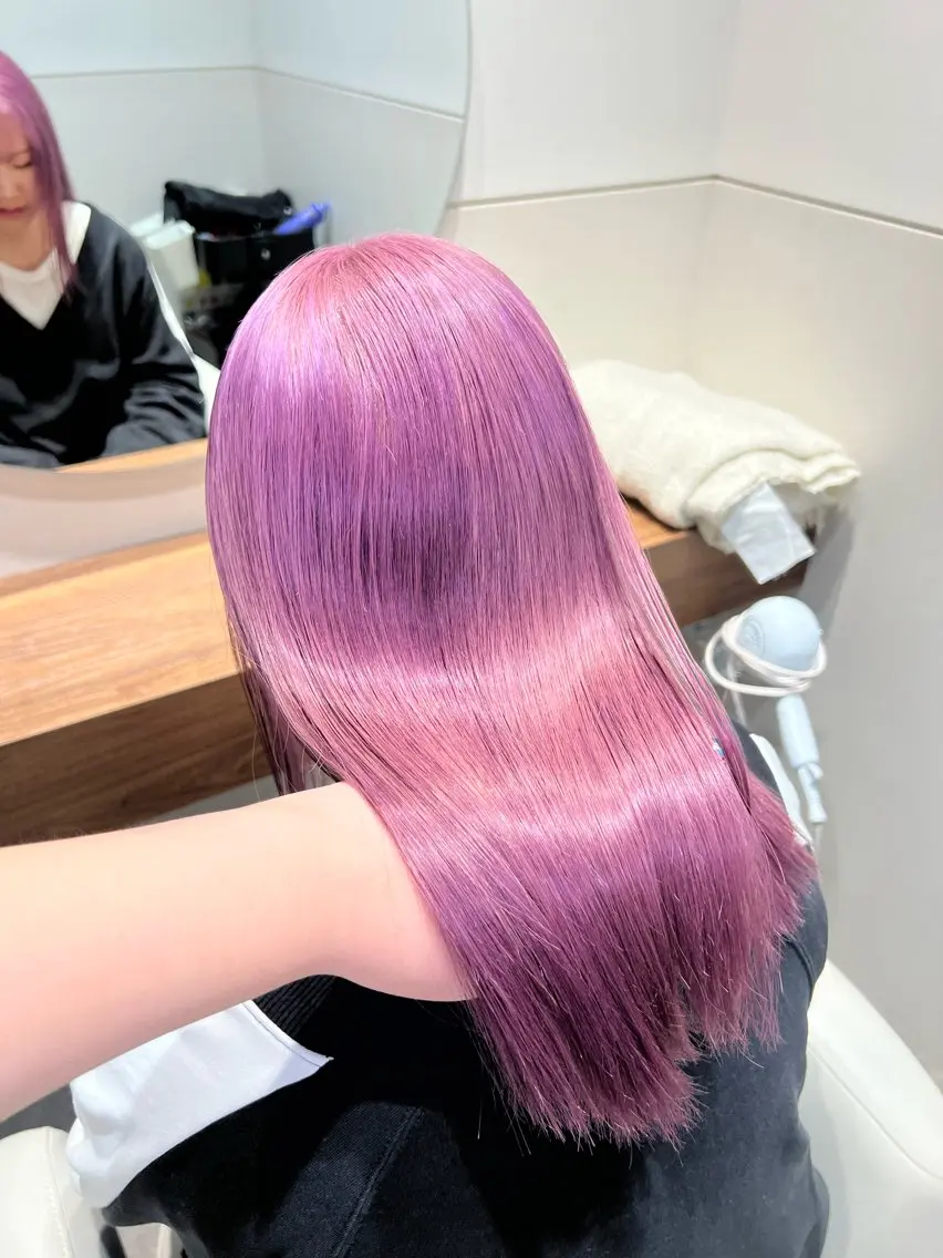 セミロング カラー ブリーチ ラベンダーカラー ラベンダーピンク ピンクカラー オタク特化美容師💟 チバコナツのヘアスタイル
