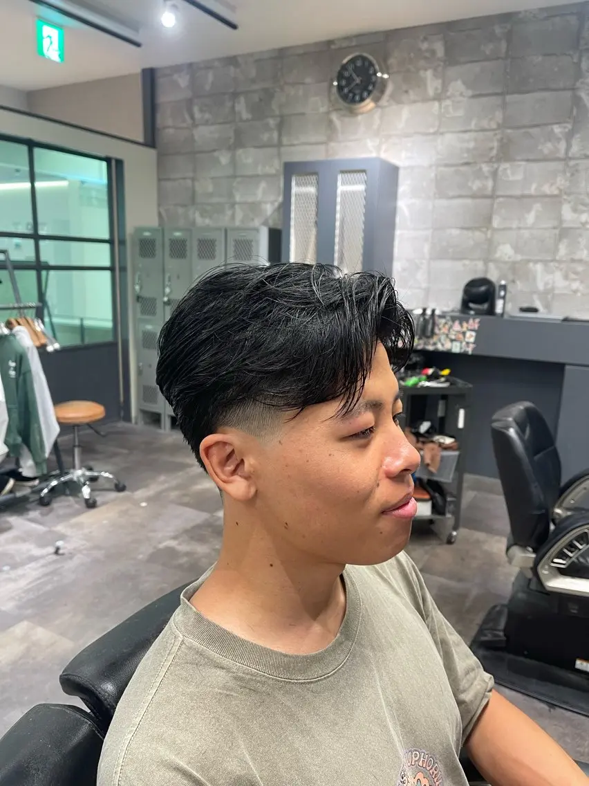 ミディアム 吉岡 剛のヘアスタイル