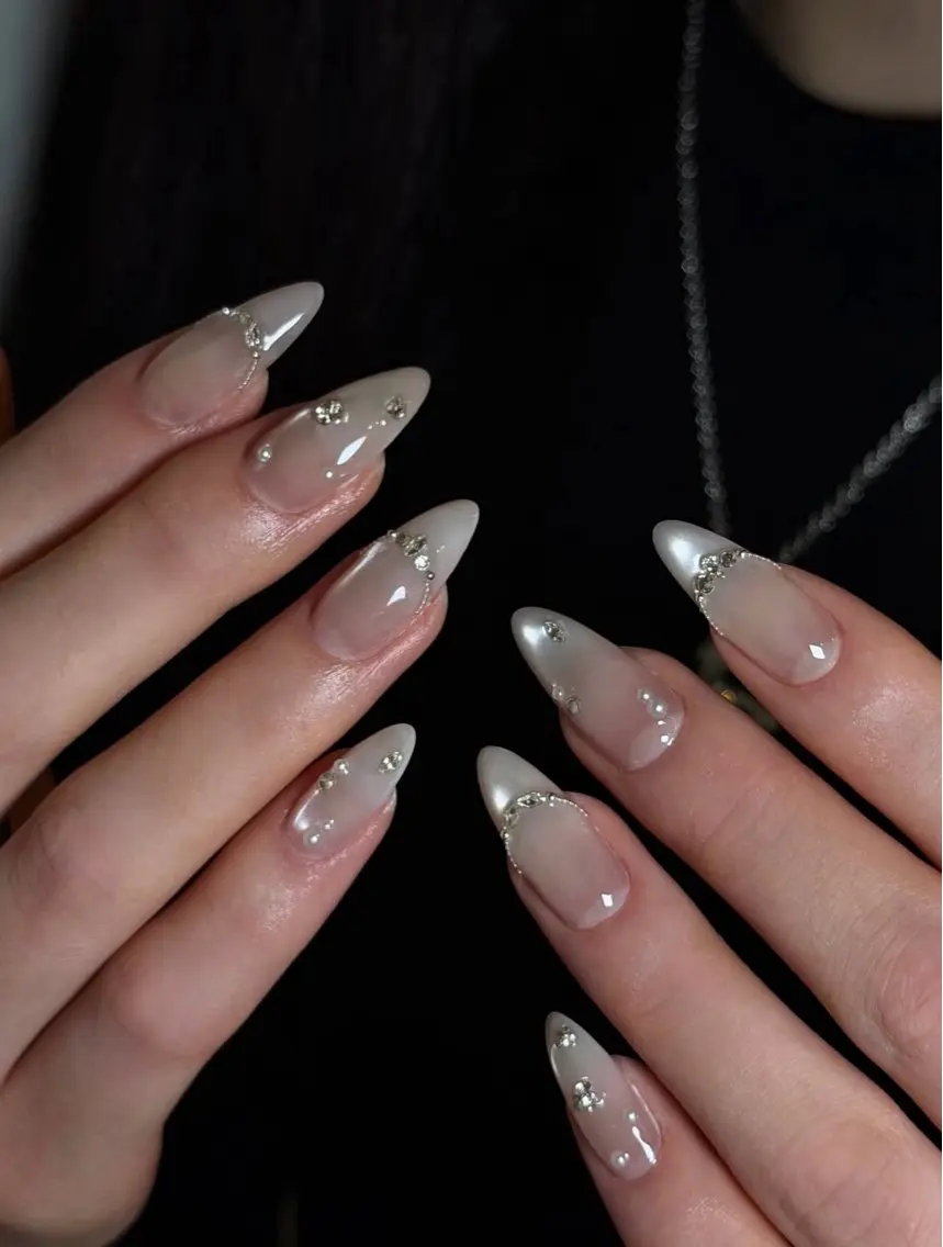 ネイル アートネイル チークネイル ドット フットネイル フレンチネイル ハンドネイル Rina Mika Nailsのネイルデザイン