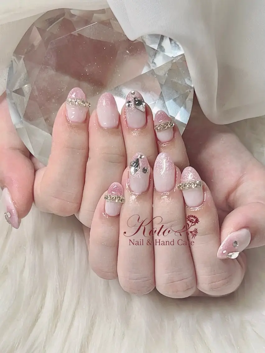 ネイル 長さ出し ジェルネイル 持ち込み ニュアンスネイル 赤色 ハンドネイル Nail Salon KOTOのネイルデザイン