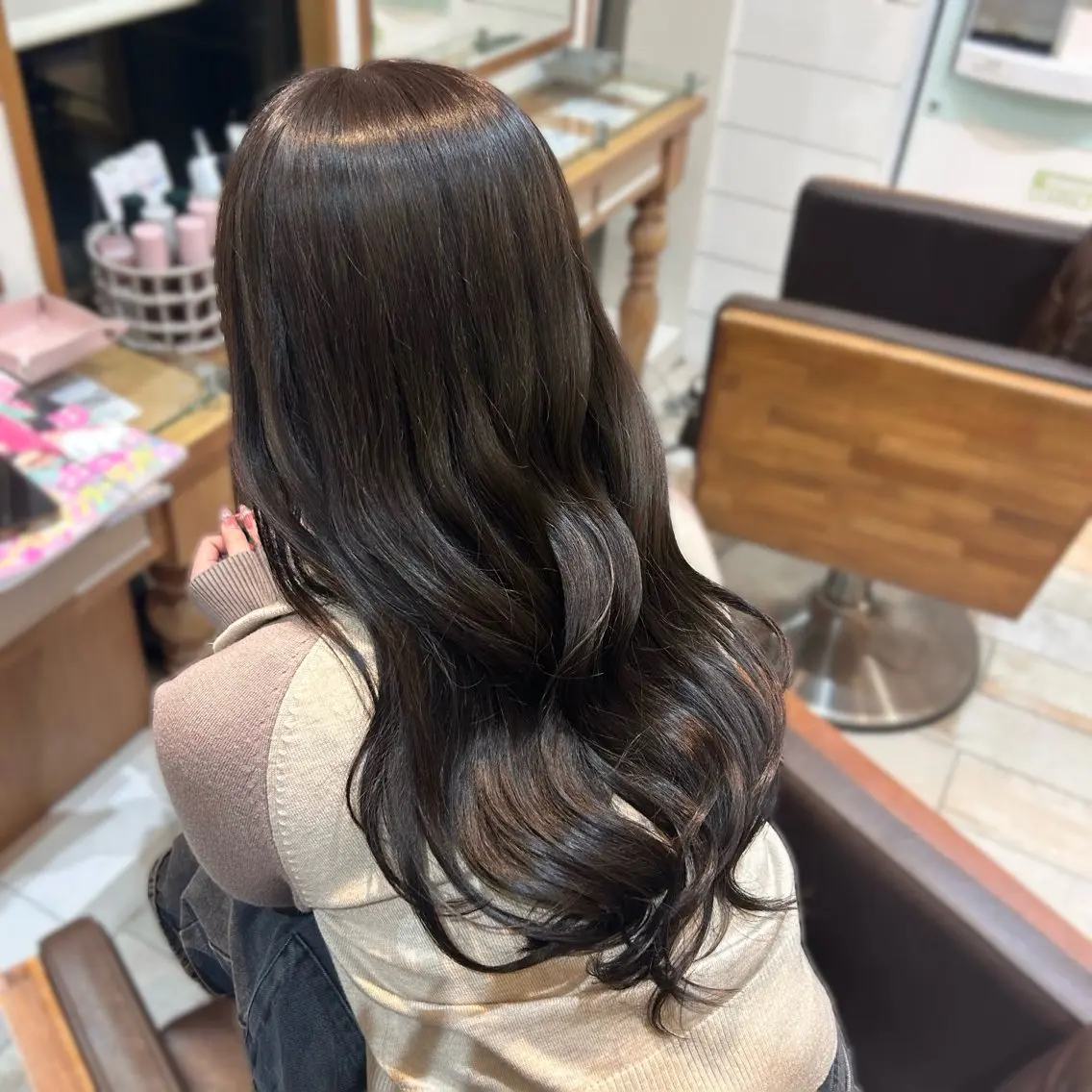 【現金のみ】‎🤍その他ワンカラー+シルクトリートメント+前髪カット🪽💇🏼‍♀️(トリートメント変更可◎)の写真