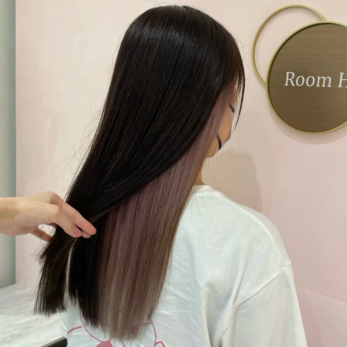 セミロング カラー ブリーチ インナーカラー カット ヘアカラー トリートメント RIKA韓国ヘア/く びれヘア/上品カラーのヘアスタイル