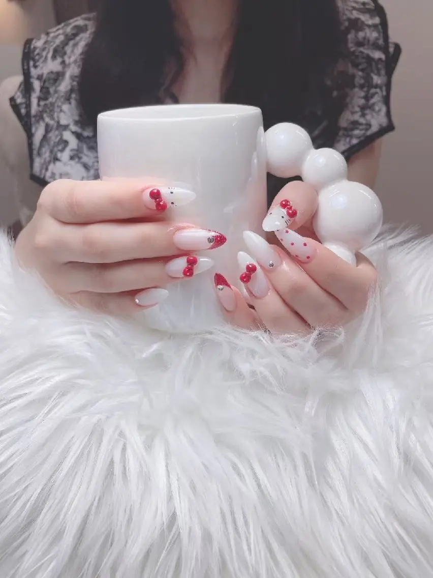 ネイル ENsalon AKIRAのネイルデザイン