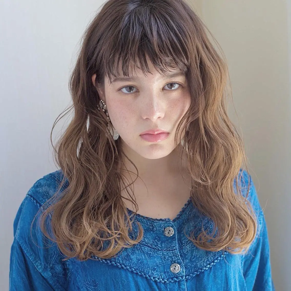 ロング 顔周りカット 伊 杏のヘアスタイル
