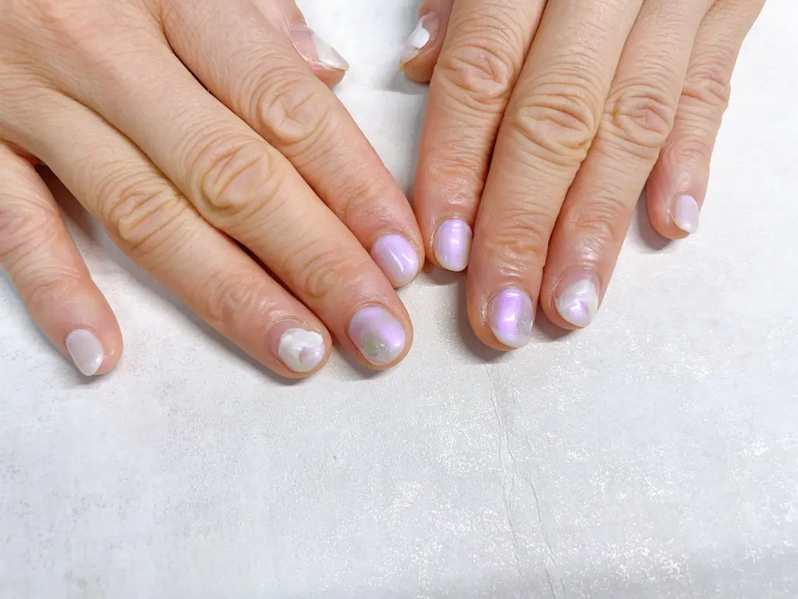 ネイル オーロラネイル フラワーネイル フットネイル フレンチネイル ジェルネイル ハンドネイル mogunail &blowのネイルデザイン