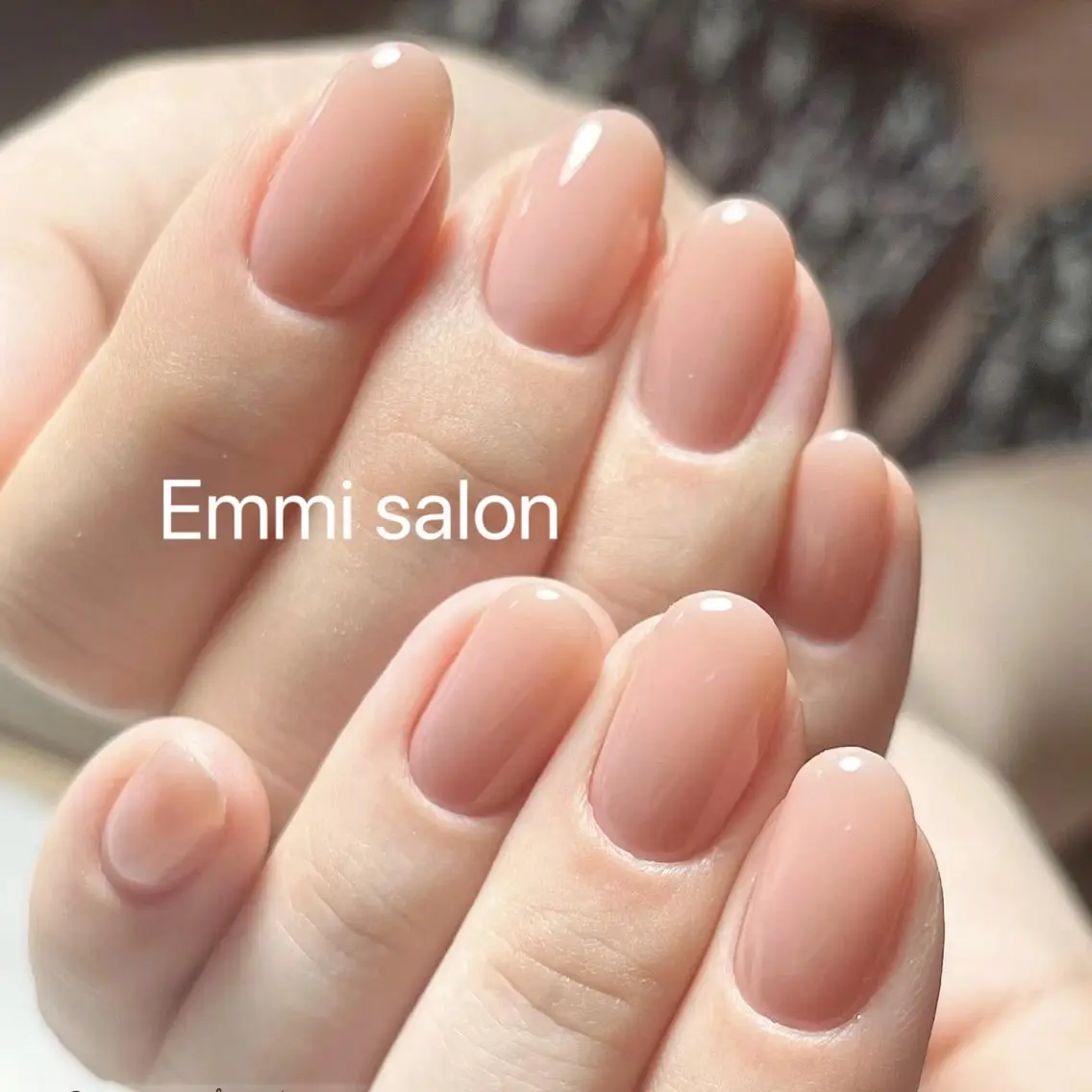 ネイル オフィスネイル Emmi salonのネイルデザイン