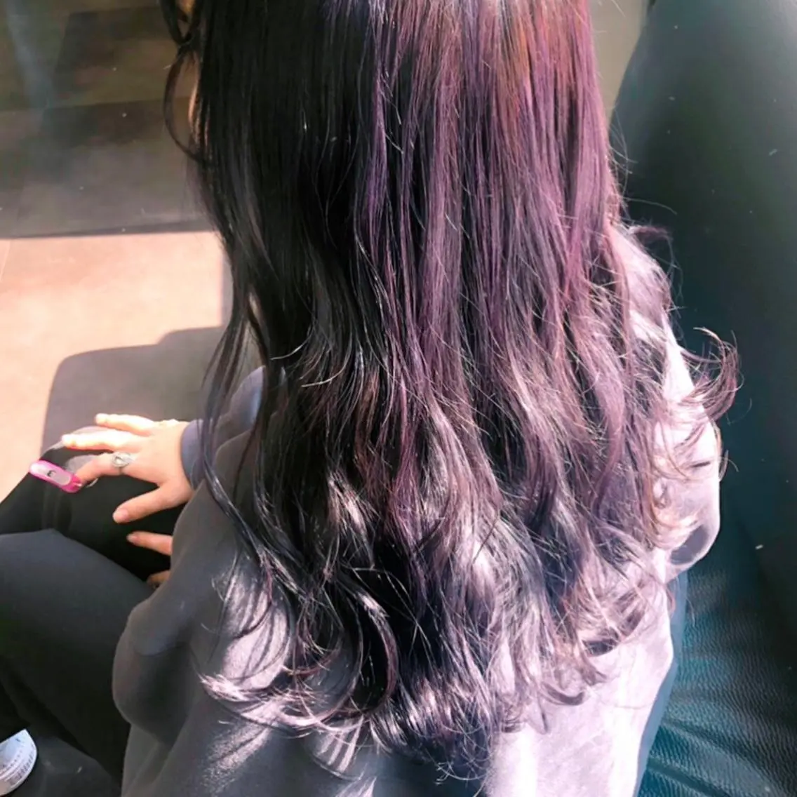 ロング カラー ブリーチ パープルカラー 髪質改善💓艶髪💓 暖色💗加藤あゆみのヘアスタイル