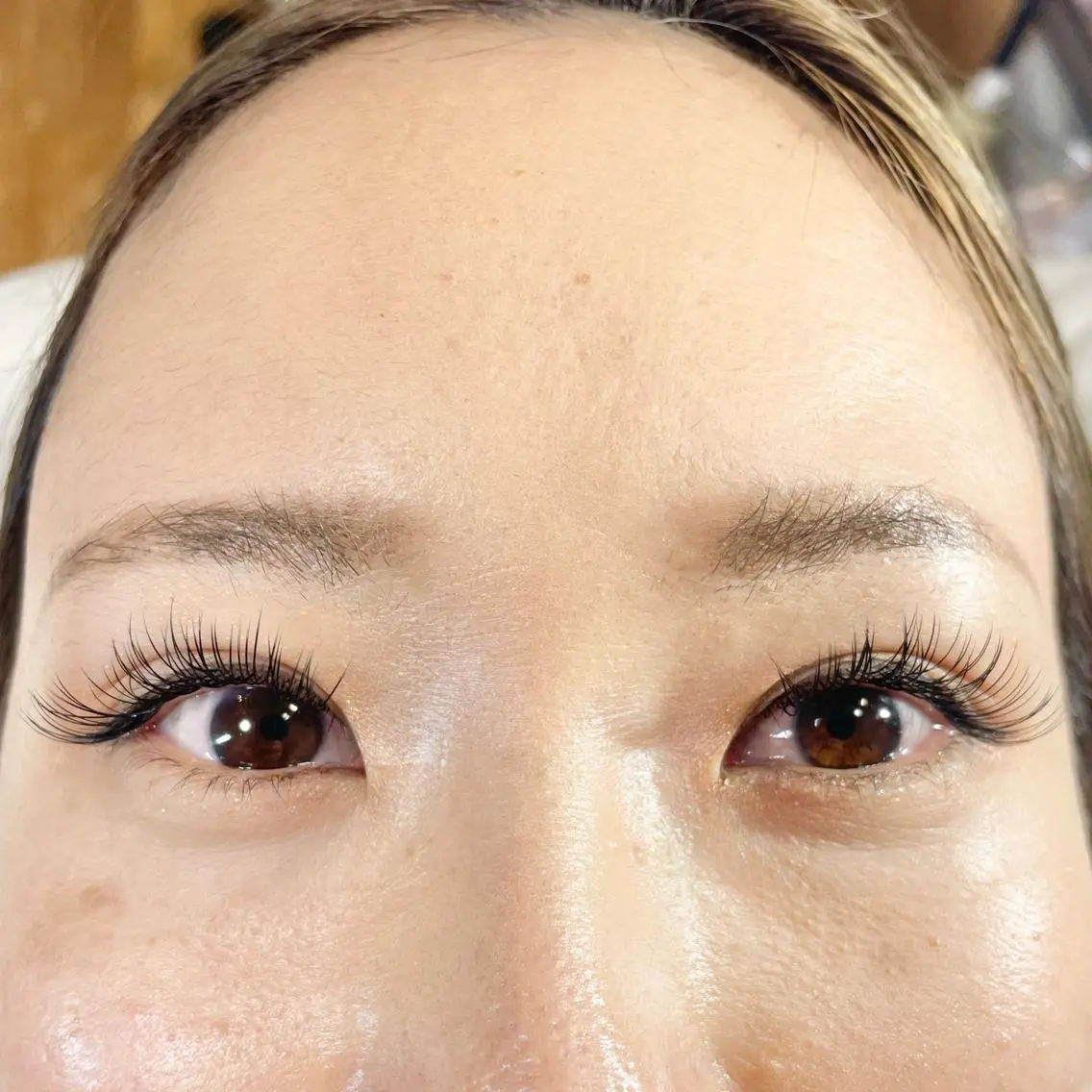 モチ定評🍒オフ&アイシャンプー無料✨フラットラッシュ160本 LEDエク/バインドロック変更◎の写真
