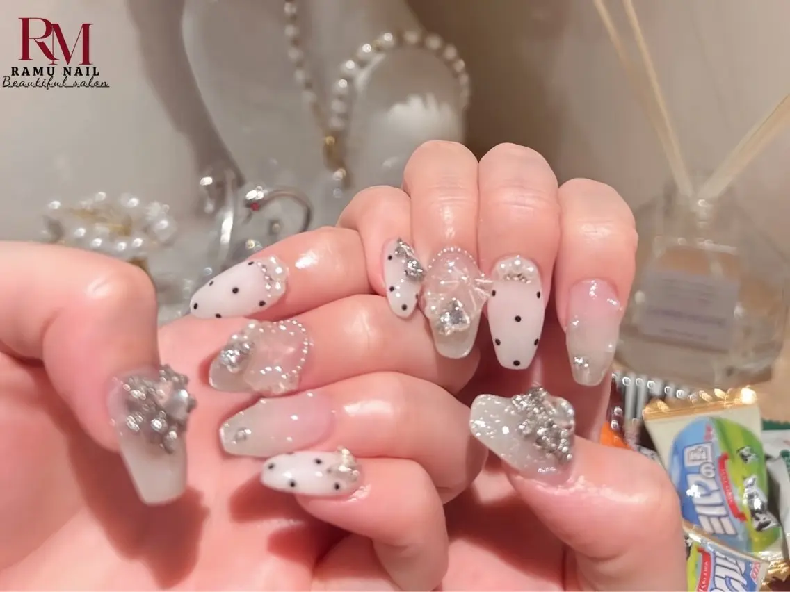 ネイル キラキラネイル マグネットネイル ミラーネイル ピンク 夏ネイル ハンドネイル RAMU Nail 恵比寿店のネイルデザイン