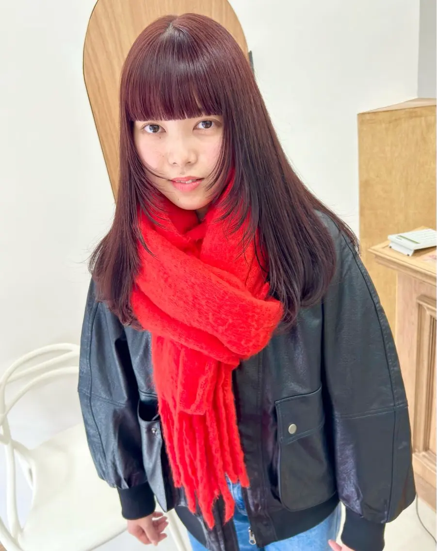 セミロング カラー パーマ ヘアアレンジ ブリーチ ダブルカラー ブリーチなしカラー 顔まわりレイヤー レイヤーカット デザインカラー/ボブ ブリーチカラー/ユリのヘアスタイル