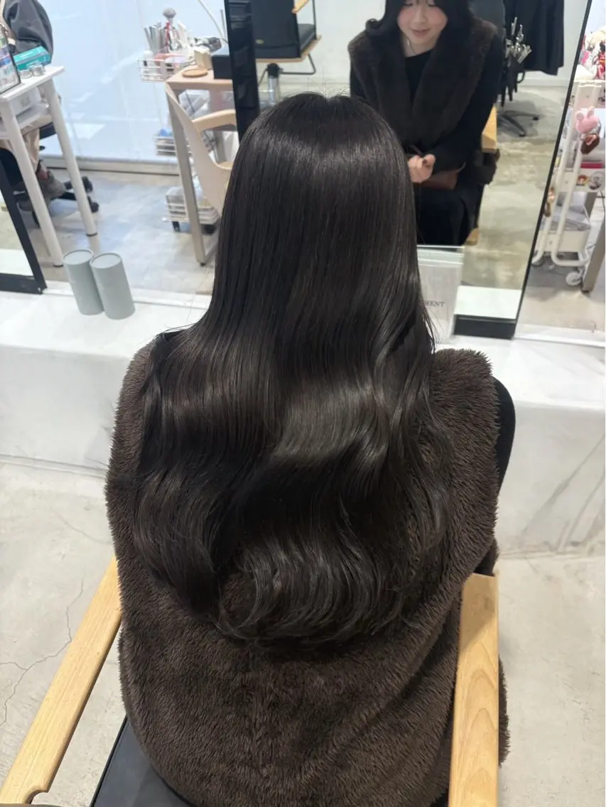 ロング カラー ヘアカラー 木谷 彩音のヘアスタイル