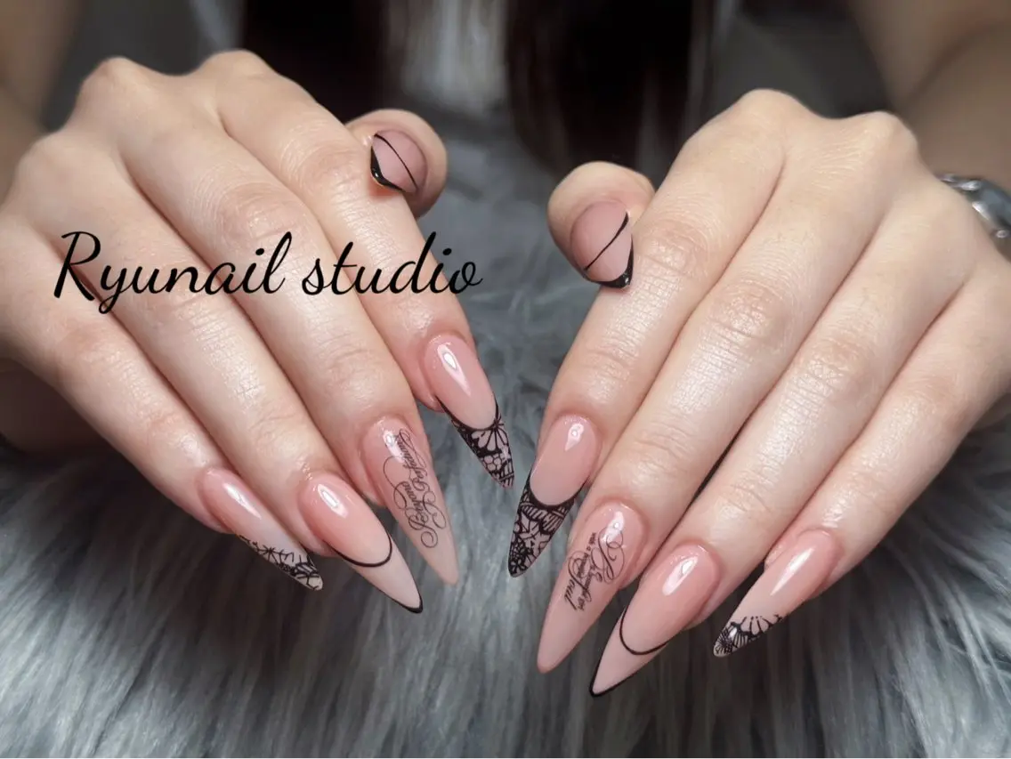 ネイル アートネイル ジェルネイル マグネットネイル ニュアンスネイル シンプルネイル ハンドネイル Ryu Nail NekoChanのネイルデザイン